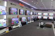 線下電視賣場或被線上取代 其實線下買電視比線上更便宜